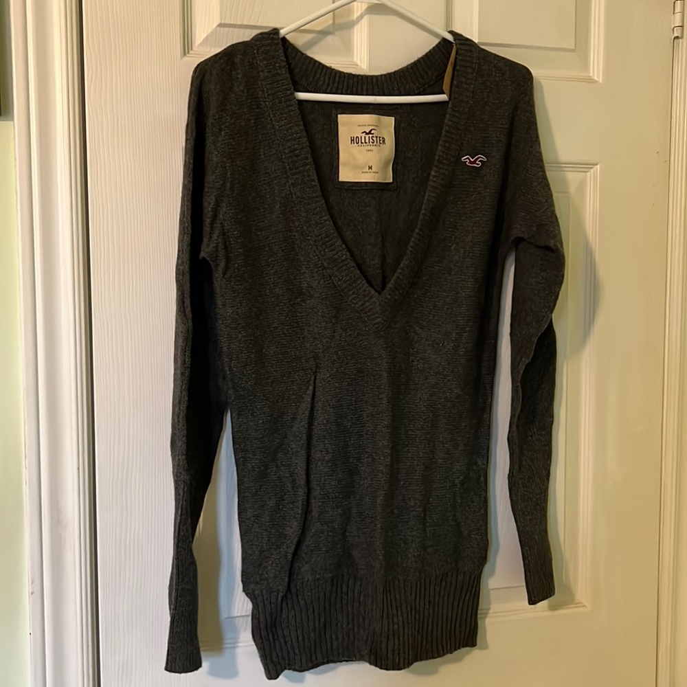 🍋3 for $40🍋 Hollister deep V Neck grey Sweater